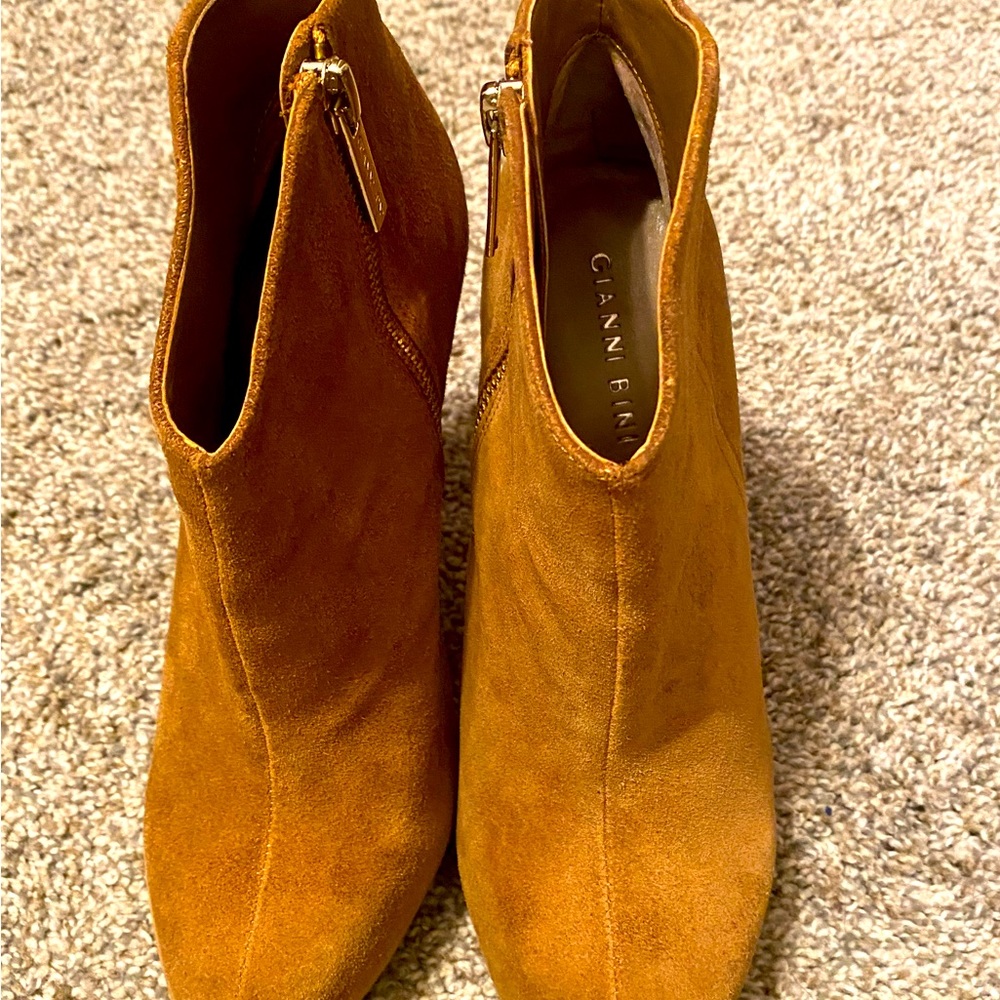 Gianni Bini Booties